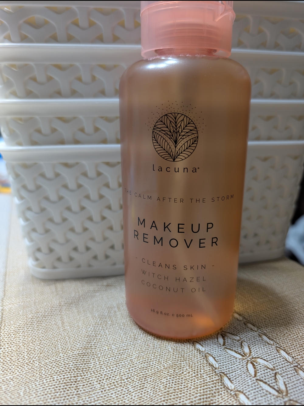 Lacuna Makeup Remover with Witch Hazel and Coconut Oil